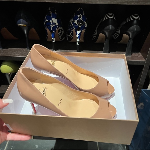 *Brand New* Louboutin - NEW VERY PRIVE 100 PATENT - Picture 7 of 10